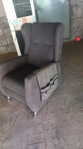 Sillón de tela gris de alta calidad