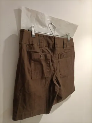 Pantalones cortos Zara florales y marrones de MNG