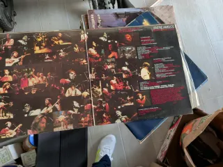 Tocadiscos Vinilo con Mando y Vinilos