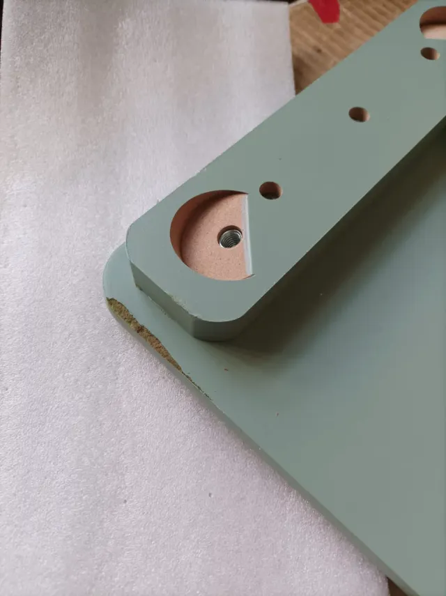 Conjunto mesa y 2 sillas infantiles verde