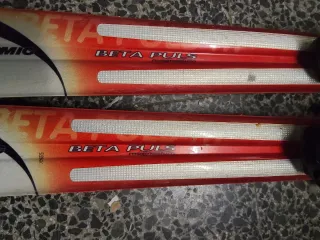 Esquís de Carving Atomic