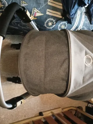 Silla de paseo Bugaboo Bee3 no tiene los enganches