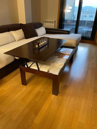 Mesa de centro de madera marrón