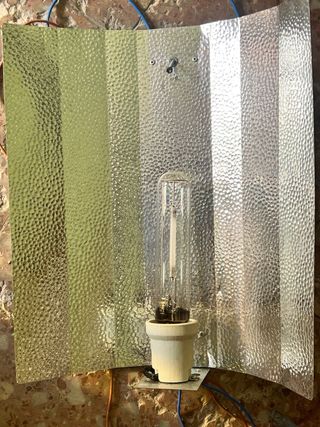 Foco Sodio 250W Reflector Metálico