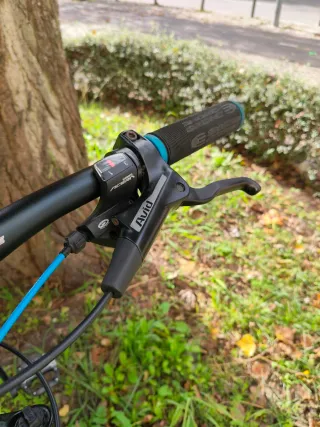 Bicicleta Eleven BTT 27,5