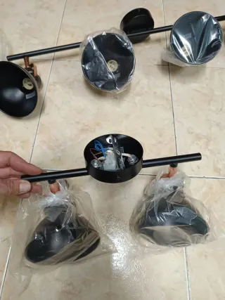 Apliques negros y cobre nuevos orientables