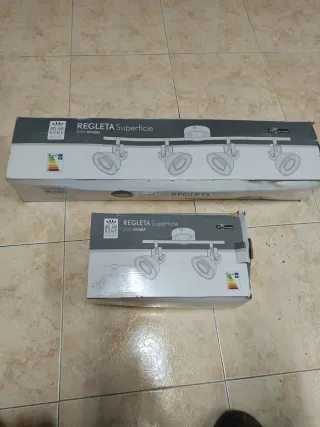 Apliques negros y cobre nuevos orientables