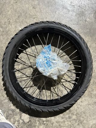 Llanta Delantera BMW F800GS 21”