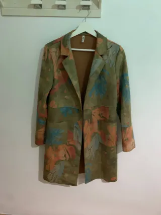 Chaqueta larga mujer estampado floral