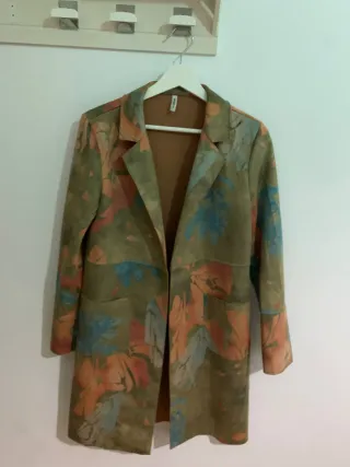 Chaqueta larga mujer estampado floral