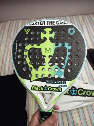 Pala Black Crown Hurricane Pro Marta Marrero