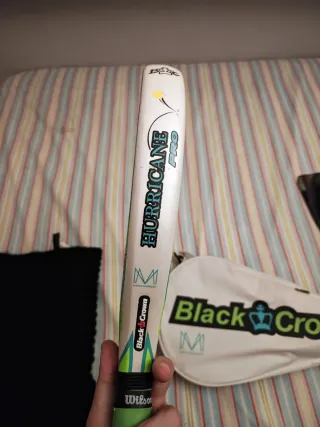 Pala Black Crown Hurricane Pro Marta Marrero