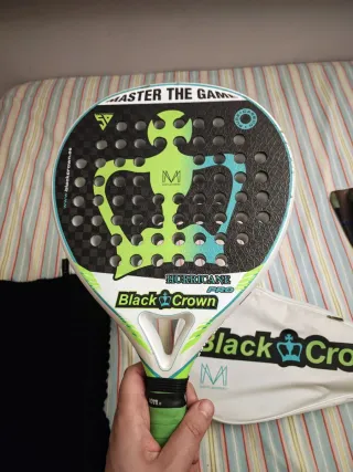Pala Black Crown Hurricane Pro Marta Marrero