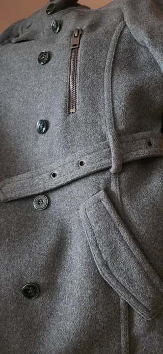 Abrigo gris de paño