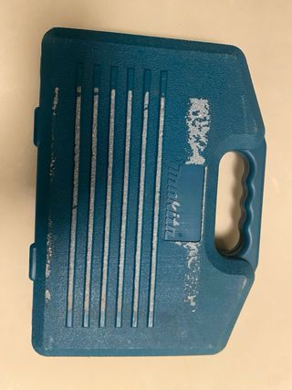 Maletín brocas y puntas Makita P-67834