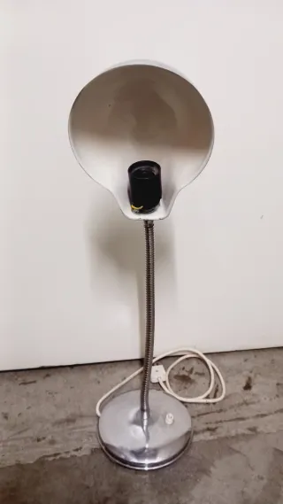 Lampada da tavolo anni '70 in metallo