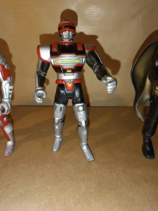PACK 4 FIGURAS VR TROOPERS DE SABAN KENNER