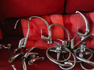 Lotes de grifos de metal