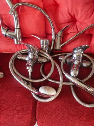 Lotes de grifos de metal