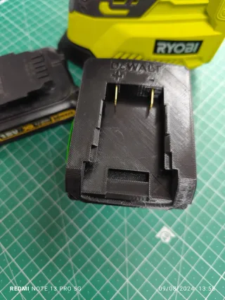 Adaptador Bateria Ryobi ONE+ para DeWalt XR