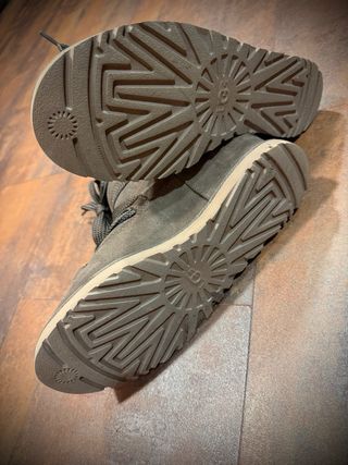 Botas UGG Classic Femme Lace-Up topo