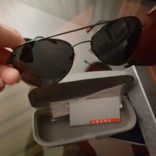 Gafas de sol aviador Prada negras