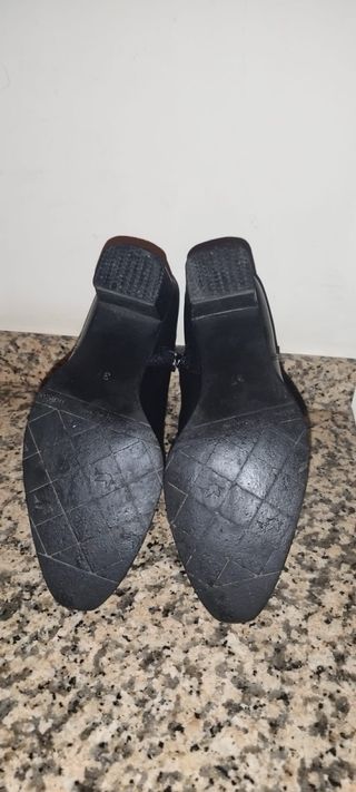 Botines Dorking Piel Negros