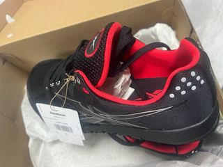 Zapatillas Reebok Nano , Negras y Rojas Nuevas