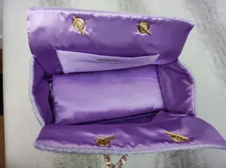 Borsa Inamorada lilla con catena oro