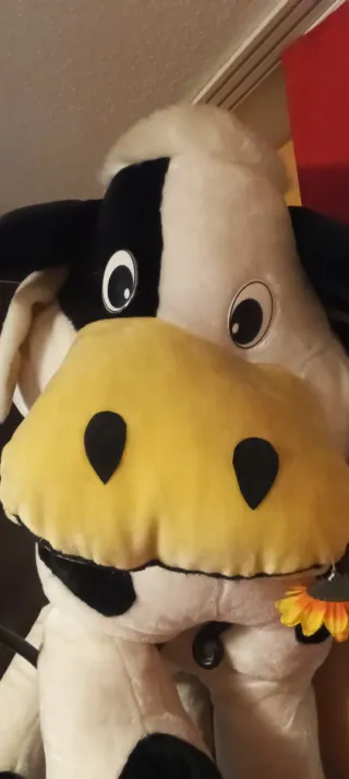 Vaca gigante de peluche