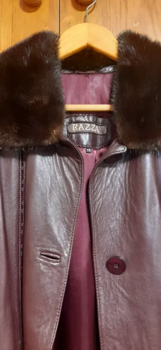 Abrigo largo  Piel burdeos  Talla 46