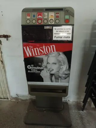 Maquina expendedora vintage