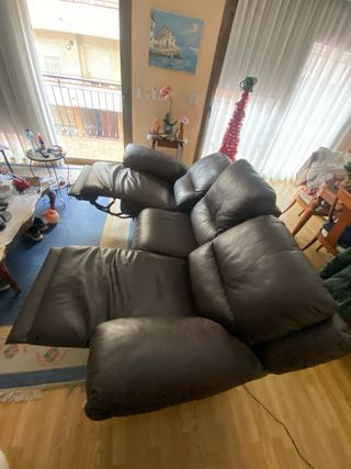 Sofá de piel eléctrico marrón oscuro