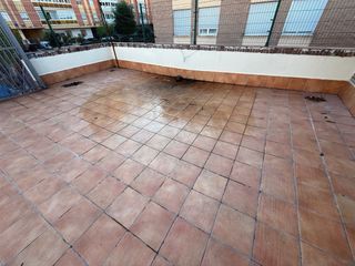 albañil, fontanero, electricista