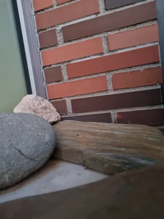 Rocas per giardini, terrazze, acquari, tartarughe. Pietre