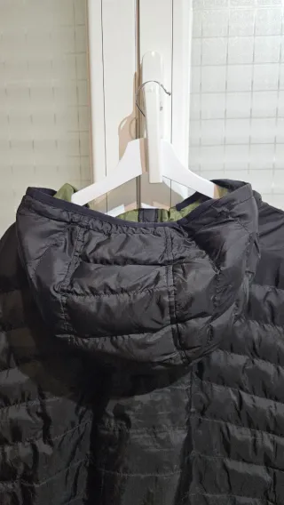 Chaqueta plumas Levi's acolchada negra y verde