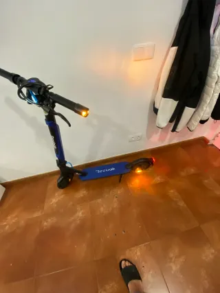 Patinete Eléctrico Azul