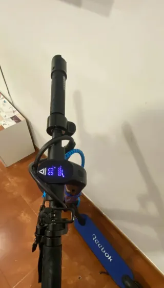 Patinete Eléctrico Azul