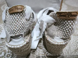 Sandalias Toni Pons Blancas