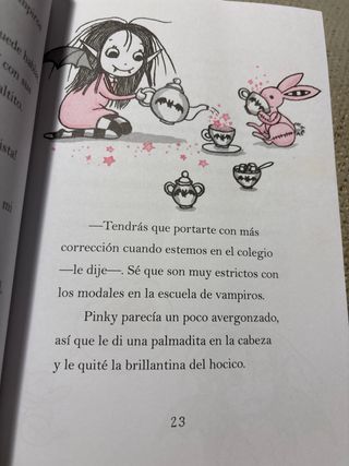 Isadora Moon va al colegio / Isadora Moon Goes ...