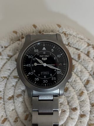 Reloj Seiko 5 Automático Plata