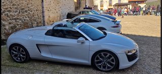 Audi R8 2011 v8 spyder