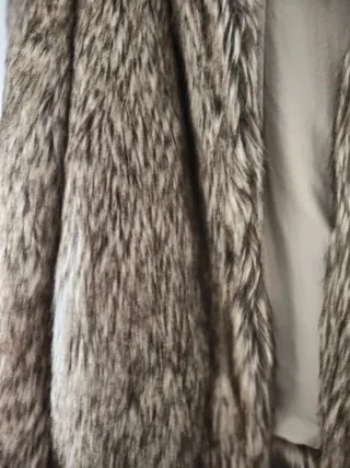 Bershka Chaquetón Pelo Talla S