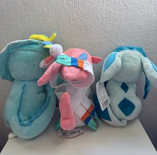 Lote Peluches Pokemon Vaporeon Sylveon y Glaceon