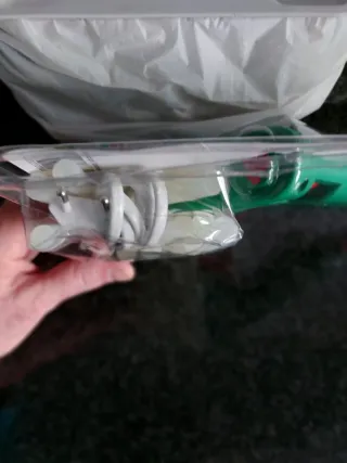 Pistola de pegamento Salki 80W + 12 cartuchos