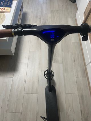 Patinete eléctrico negro smartGyro
