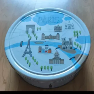 Caja metálica decorativa Paris.Muy bonita