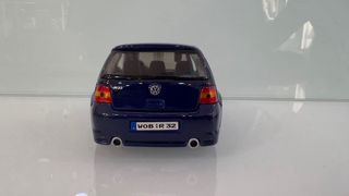 Maisto Golf 4 R32 Azul Escuro 1:24