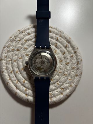 Reloj Swatch Swiss Azul y Plateado