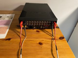 Amplificador Cyrus 6 DAC + Cable Chord